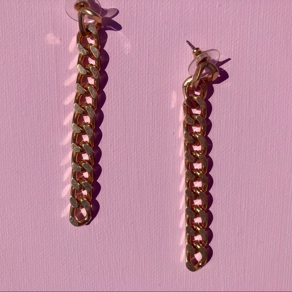 Dauphine gold chain drop earrings